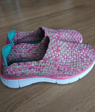 Zapatos planos mujer tejidos rosa y turquesa