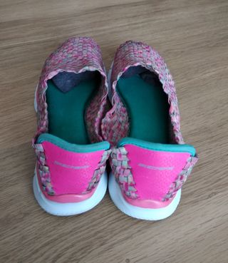 Zapatos planos mujer tejidos rosa y turquesa