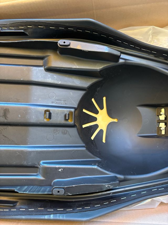 Asiento original Yamaha XMAX BL1 2018-2022
