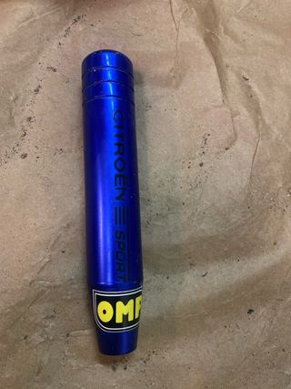 Volante OMP desplazado con piña