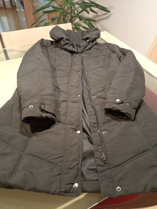 Abrigo acolchado negro cuello ajustable T.M