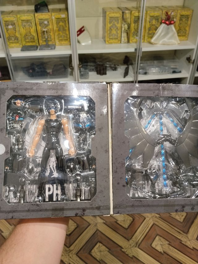 Saint Seiya Fénix Negro Myth Cloth Fenix phoenix