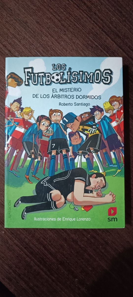 Los Futbolísimos 1: El misterio de los árbitros...