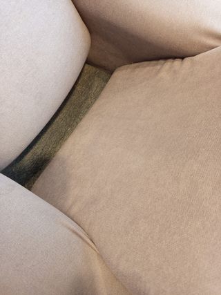 Sillón orejero gris claro