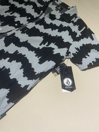 Camisa Volcom Manga Corta Talla M