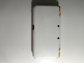 Nintendo 3DS Naranja y Blanco Seminueva