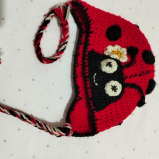 Lote Gorro tejido con pompones,etc.

