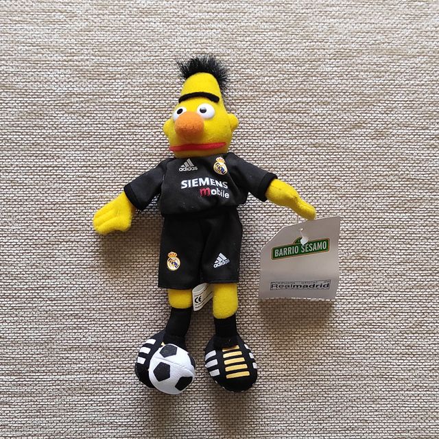 PELUCHE BLAS FUTBOLISTA REAL MADRID