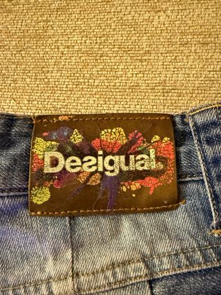 Pantalón corto Desigual azul desgastado