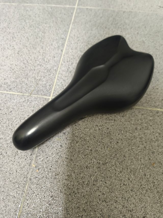 Sillín bicicleta Decathlon negro