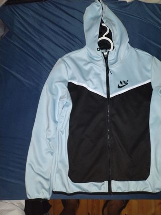 Chaqueta Nike Azul y Negra
