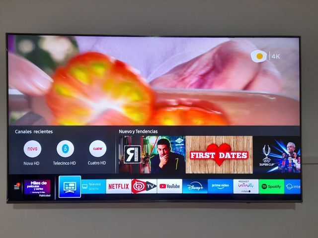 Televisor Samsung QLED 55 4K UHD Plano Serie 6F