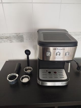 Cafetera Espresso Orbegozo CEC 8500