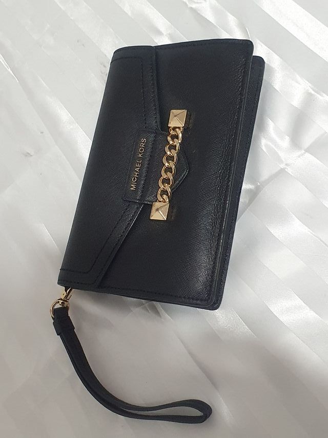 Bolso Tarjetero Michael Kors Negro y Dorado