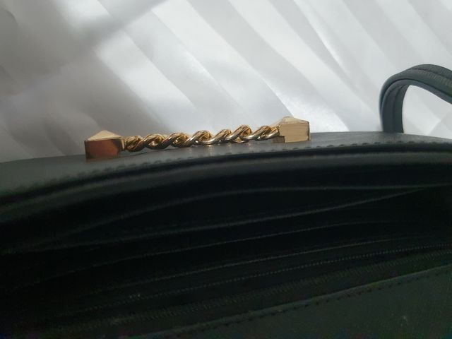 Bolso Tarjetero Michael Kors Negro y Dorado