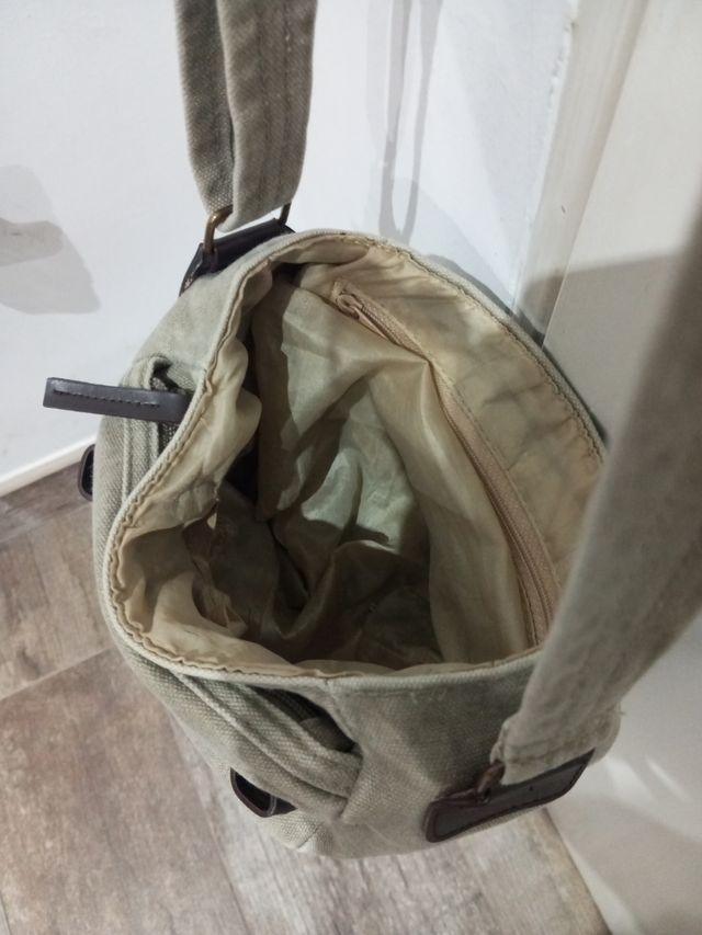 Bolso de lona beige y marrón