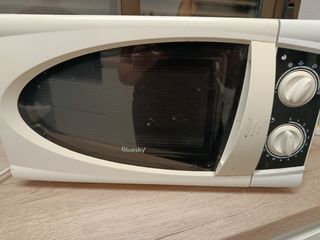 Microondas Bluesky Blanco

