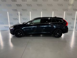 Volvo V60 2.4 D5 Momentum Auto