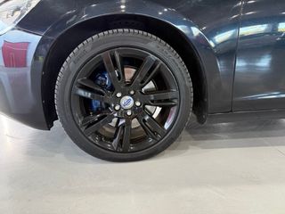 Volvo V60 2.4 D5 Momentum Auto