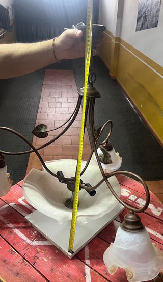 Lámpara de techo de metal y cristal