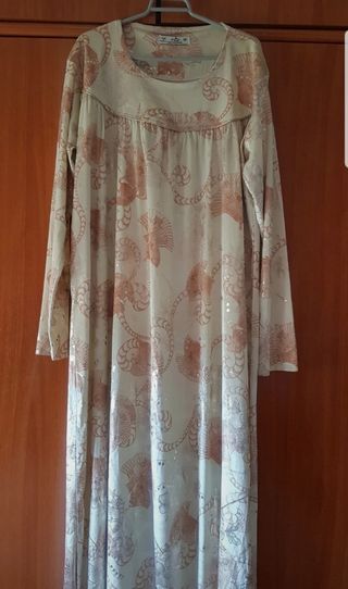 Vestido largo. 