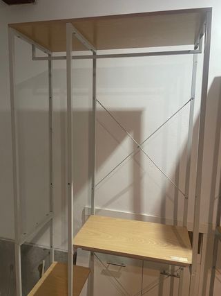 percheros de madera y metal