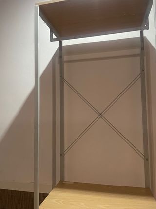 percheros de madera y metal