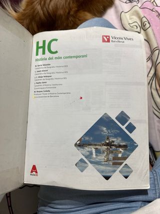 HC N/E (HISTORIA MON CONTEMPORANI BATX) AULA 3D