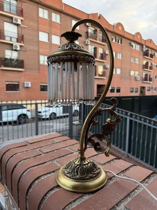 Lámpara de mesa bronce y cristal