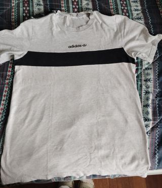 Camiseta Adidas Talla 15/16 años manga corta