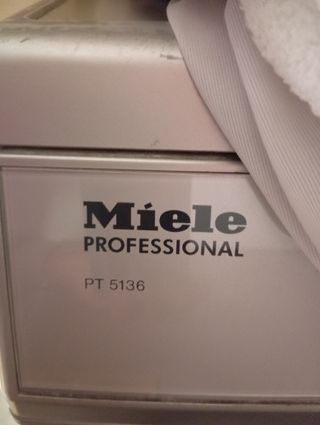 Secadora Miele Professional PT 5136