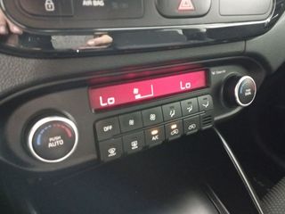 Kia Carens UEFA Euro 2016