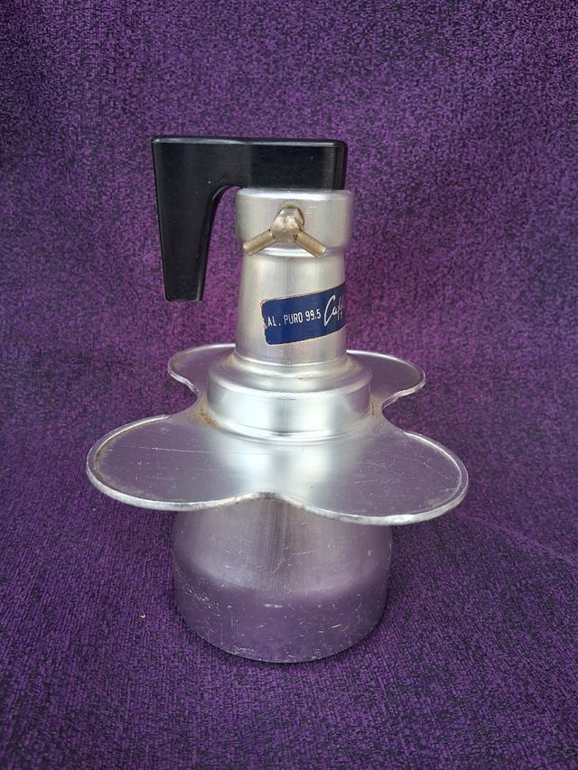 Macchina da caffè Rapid Italian da 4 tazze