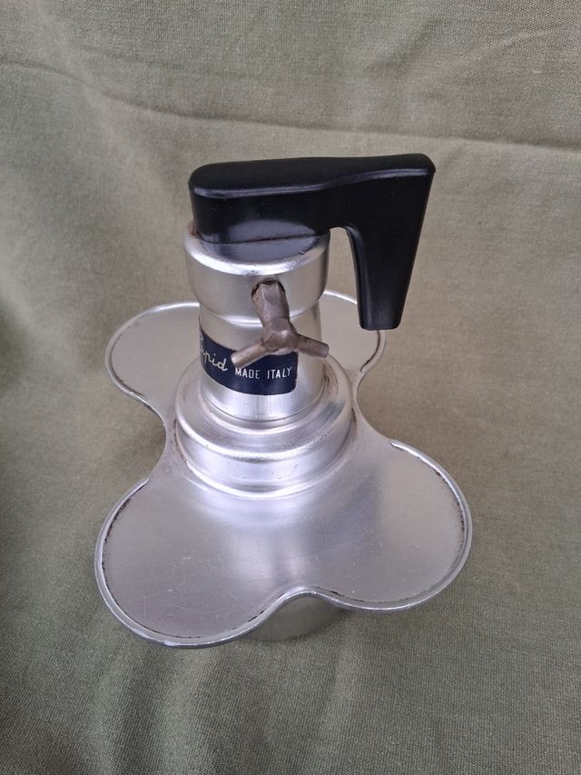 Macchina da caffè Rapid Italian da 4 tazze