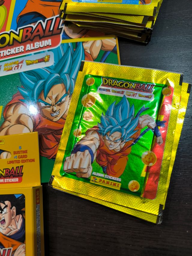 OFERTA Limitada y 55 sobres Dragon Ball Universal 