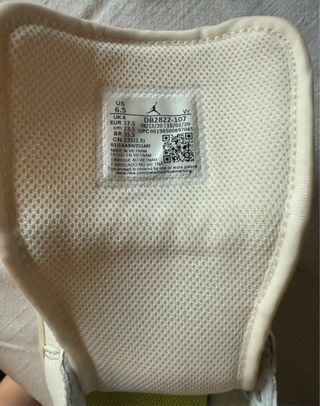 Scarpe Jordan Mid Bianche e Gialle