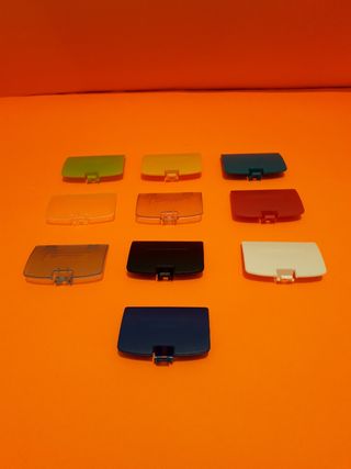Tapa pilas Game Boy Color