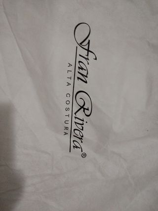 Vestido de Novia Blanco con Cola