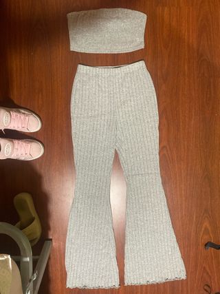 Conjunto top y pantalón campana gris