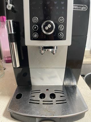 Cafetera Delonghi Superautomática Molinillo