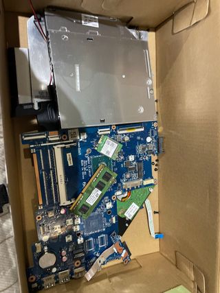 Lote piezas portátil: placa, lector, RAM