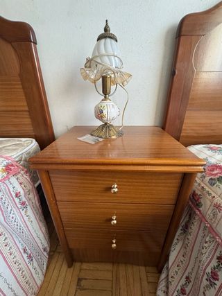 Dormitorio 2 camas 90 + cómoda + mesilla + armario