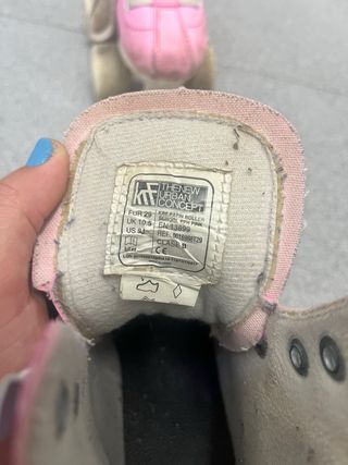 Patines rosas de cuatro ruedas