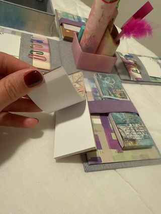 Caja de regalo con set de escritorio