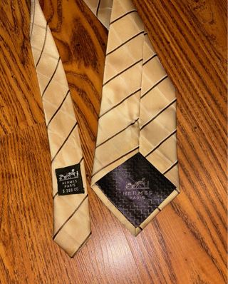 Corbata Hermès París Beige y Dorada