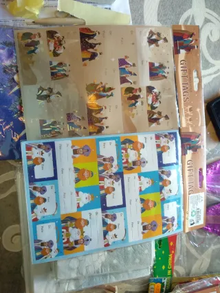 Bolsas con dibujos de reyes magos y regalo pegatin