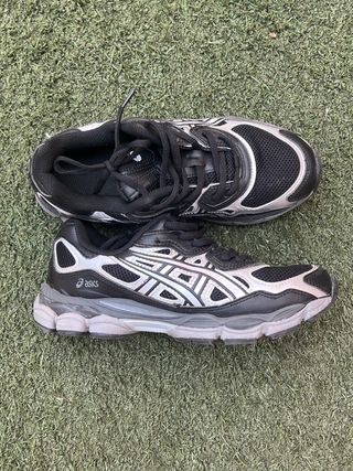 Asics Gel Ny Talla 38 Negro/Gris