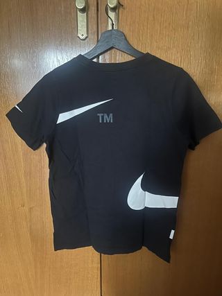 2 Camisetas Nike