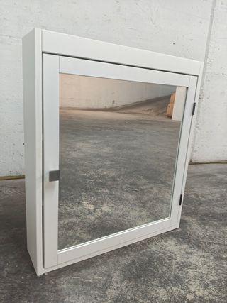Mueble joyero blanco con espejo
