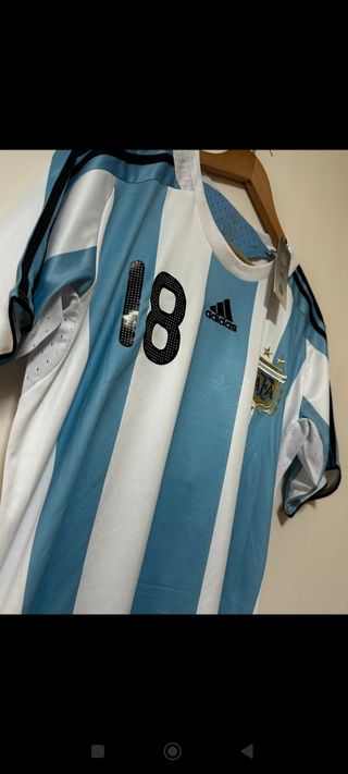 Camiseta original Messi número 18 talle L
